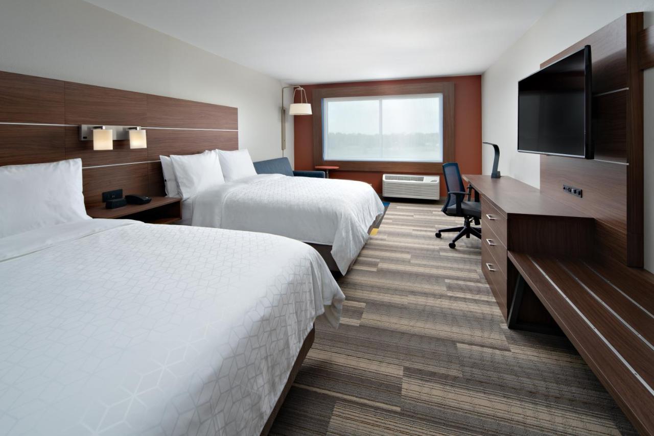 Holiday Inn Express & Suites - Elkhorn - Lake Geneva Area By Ihg Exterior photo